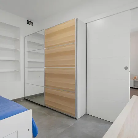 Charming 3 Bedroom House With 2 Terraces * Málaga