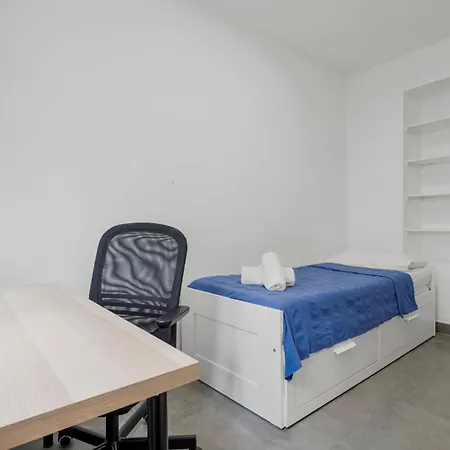 Charming 3 Bedroom House With 2 Terraces Сasa de vacaciones *